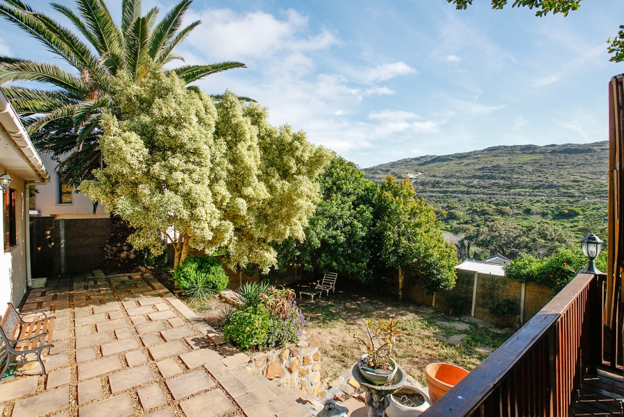 3 Bedroom Property for Sale in Glencairn Western Cape